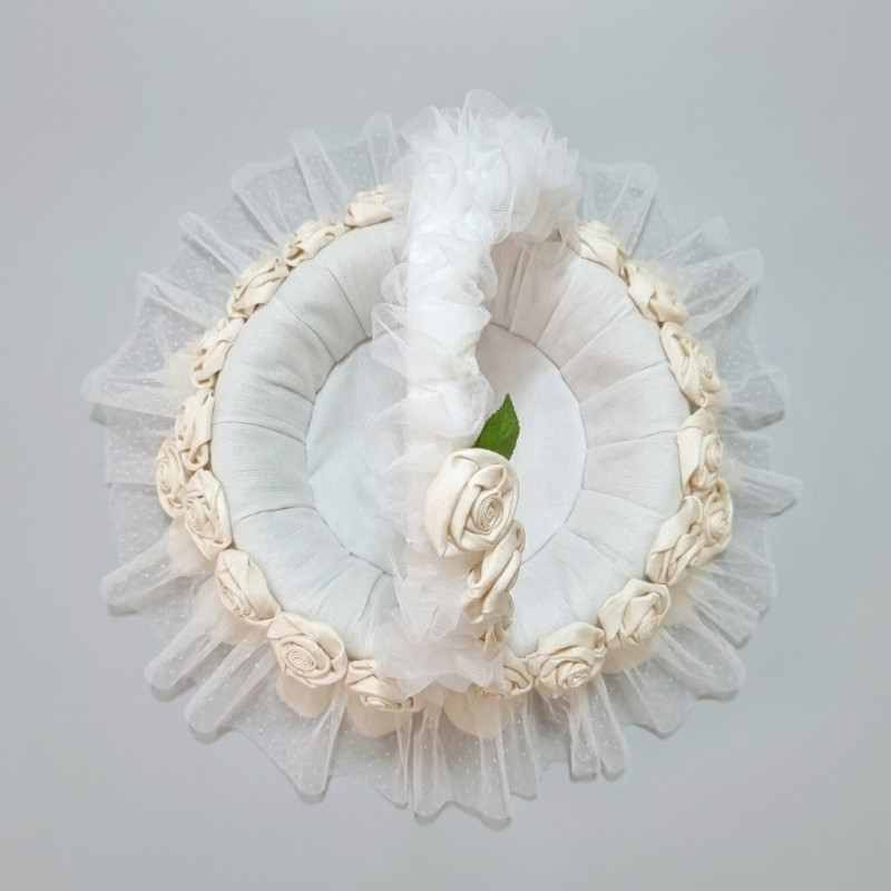 Beyaz Güller Nişan Sepeti