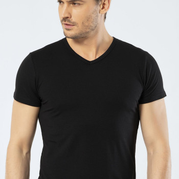 Cacharel Erkek V Yaka T-shirt 1402/Siyah Cacharel Erkek V Yaka T-shirt 1402/Siyah