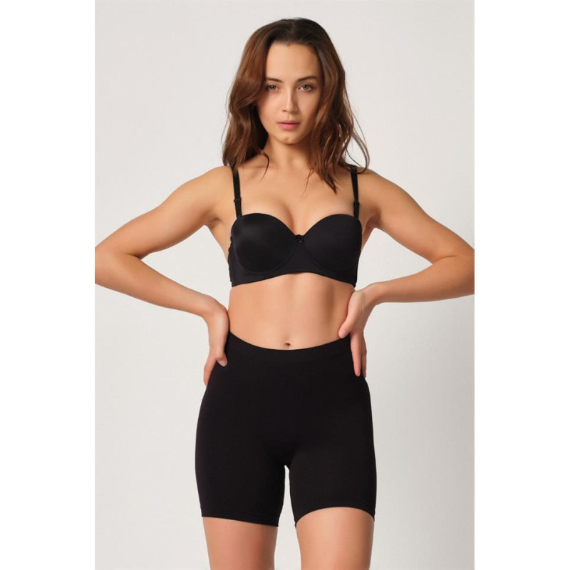 Emay Siyah Dikişsiz Soft Kadın Paçalı Boxer 3003 Emay Siyah Dikişsiz Soft Kadın Paçalı Boxer 3003