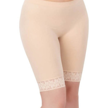Emay Dikişsiz Soft Kadın Paçalı Dantelli Boxer 3004