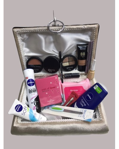 Flormar Pretty Nivea Kutulu 16 Parça Makyaj Güzellik Seti