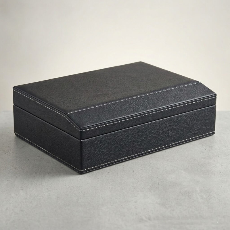 Nivea 8li Deri Aynalı Kutuda Traş Tırnak Seti Hediyeli