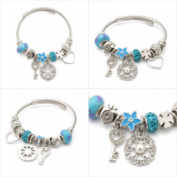 Turkuaz Mavi Charm Detaylı Gümüş Renk Kadın Bileklik – 6 cm Hediye Keseli