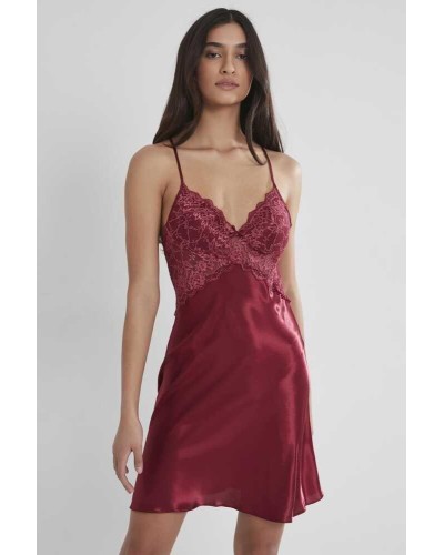 Pierre Cardin Bordo Saten Güpürlü Gecelik 608