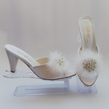 Tulips Topuklu Ekru Kaz Tüyü Kadın Terlik 